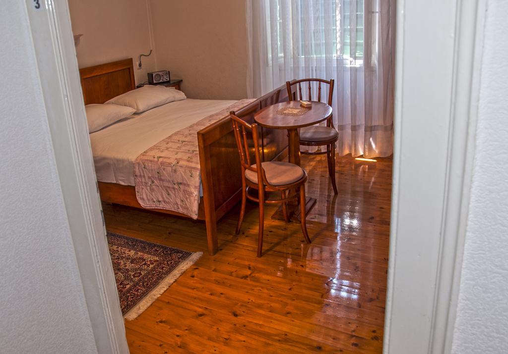 Marina Rooms Komiza Phòng bức ảnh